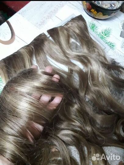 Накладные пряди на заколках