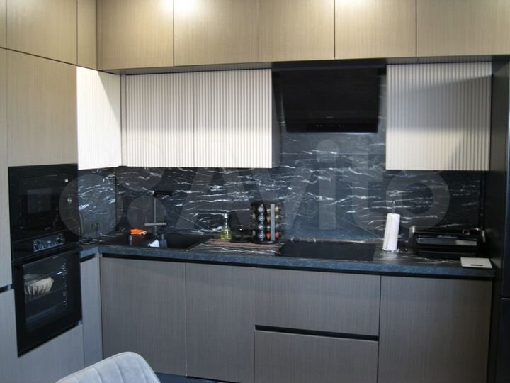 2-к. квартира, 83 м², 6/20 эт.