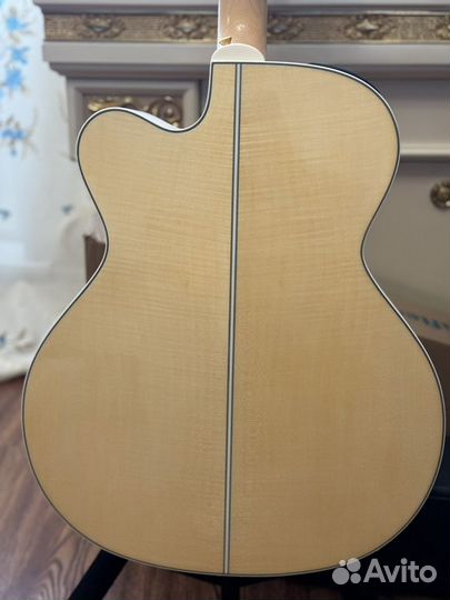 Электроакустическая гитара Takamine G J72CE-NAT