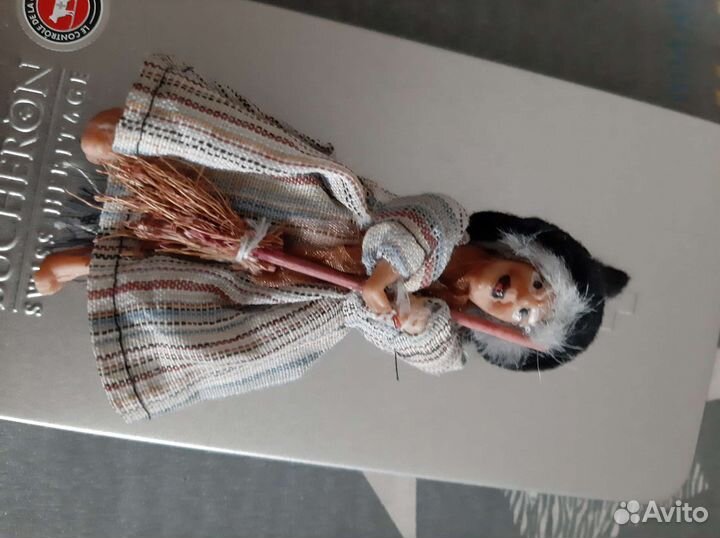 Коллекционная фигурка