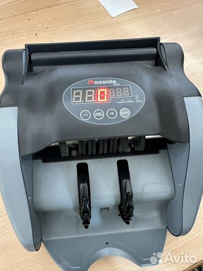 Счетчик банкнот Cassida 5510