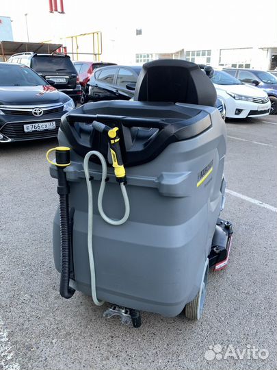 Поломоечная магина Karcher B150, D90