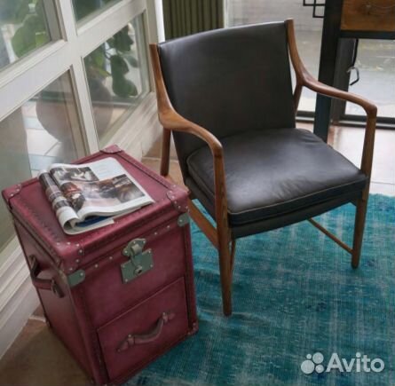 Сундук Raspberry Cow Leather and Canvas