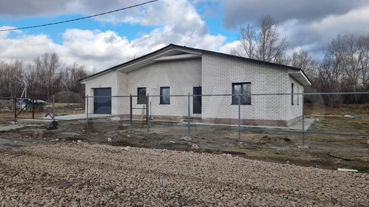 Дом 169,5 м² на участке 8 сот.