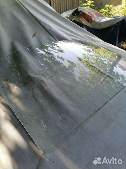 Лобовое стекло