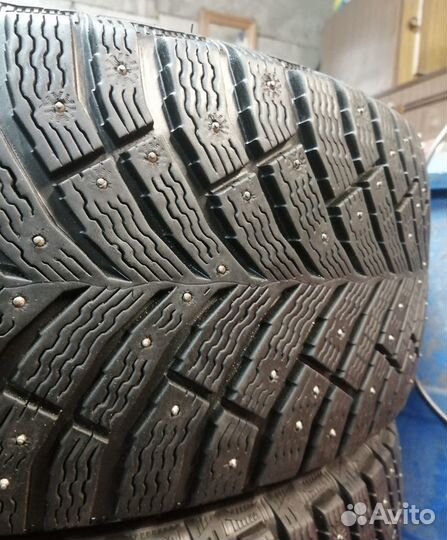 Michelin X-Ice North 4 235/55 R17