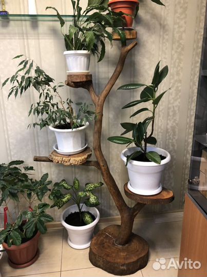 Подставка для цветов дерево
