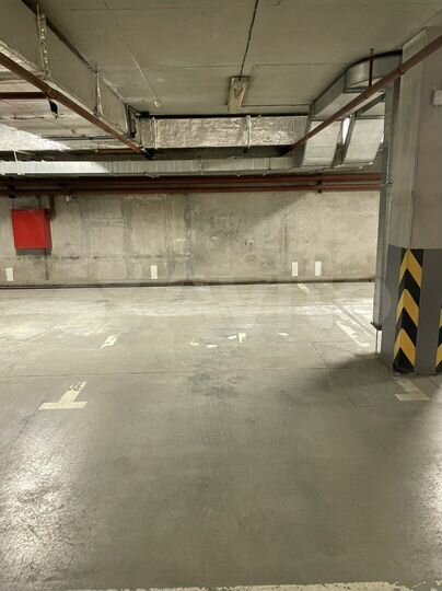 Машиноместо, 13 м²