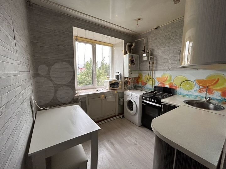 2-к. квартира, 41,2 м², 2/5 эт.