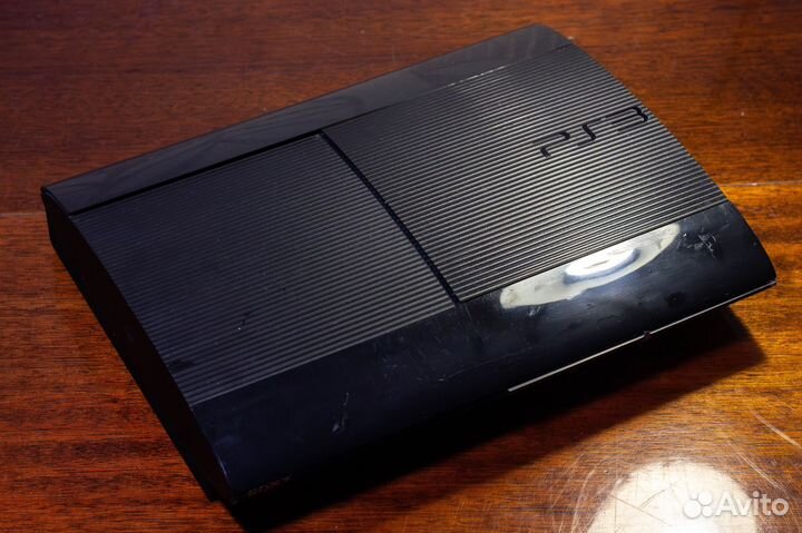 Sony PS3 + руль Logitech + 20 игр и 4 джойстика