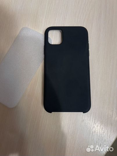 Чехол на iPhone 11