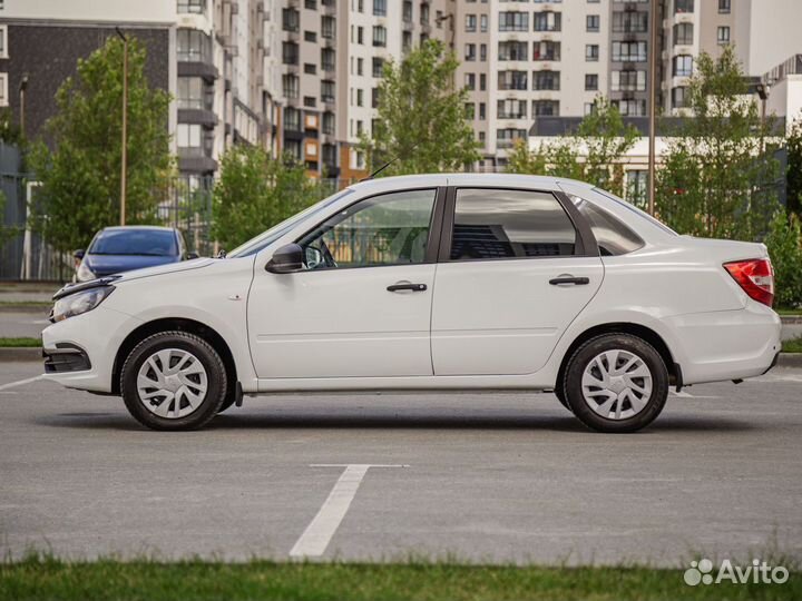 LADA Granta 1.6 МТ, 2021, 217 370 км