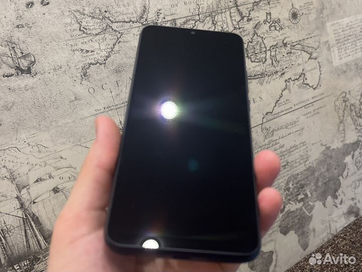 Телефон poco c40