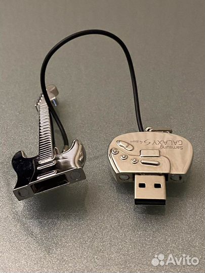 Флэшка 4 GB. Новая