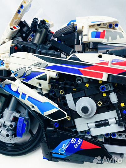 Игрушка BMW M 1000 RR