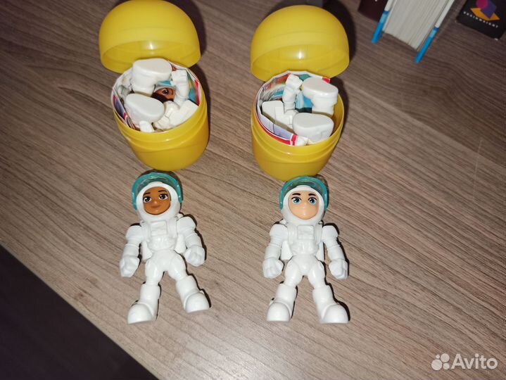 Космонавт киндер сюрприз