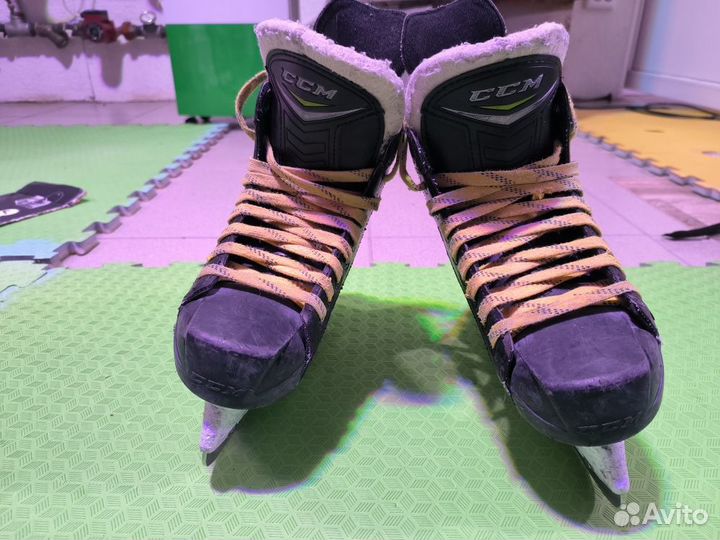 Хоккейные коньки CCM, размер 36