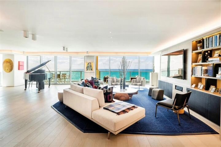 2-к. квартира, 64 м², 8/12 эт.