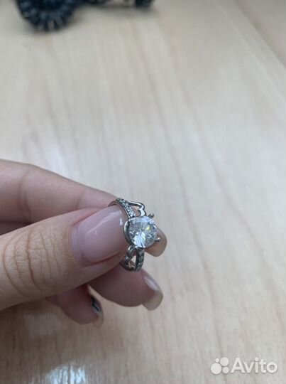 Серебряное кольцо