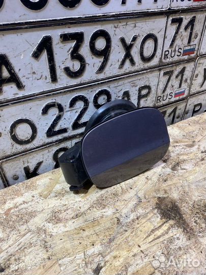 Лючок бензобака Ford Mondeo лифтбек tnba 2011