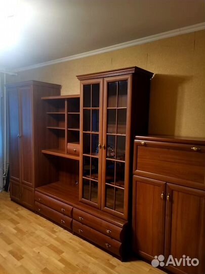 Стенка в гостиную