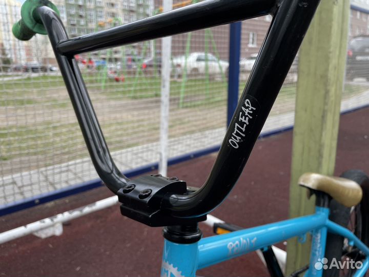 Трюковой велосипел bmx revolt