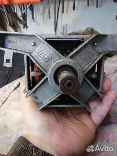 Двигатель для стиральной машины