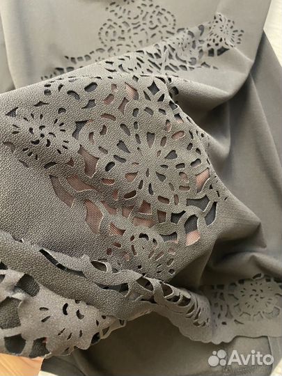 Маленькое черное платье