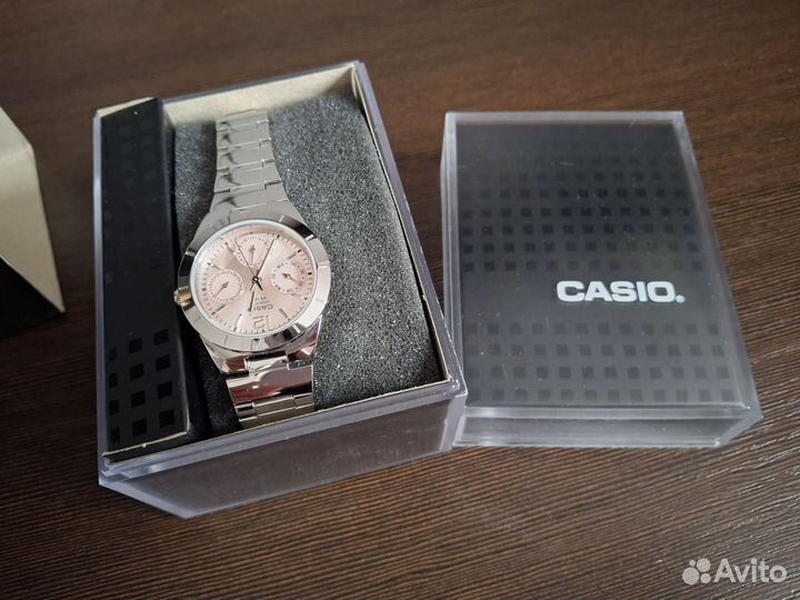 Наручные часы casio