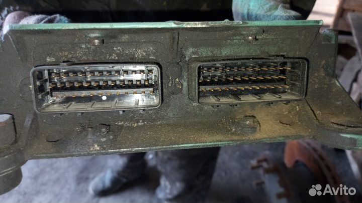 Блок управления двигателем Volvo