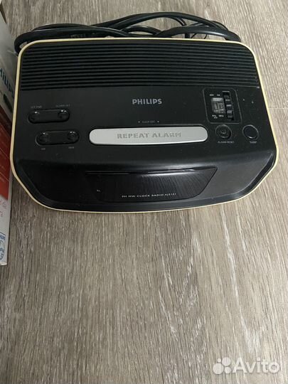 Часы радиобудильник philips AJ 3121