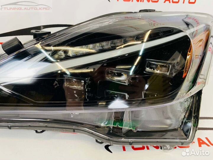 Фары Lexus IS250 стиль 2021 I8617