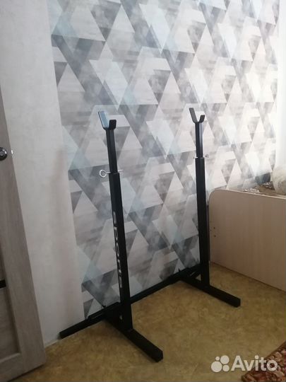 Стойки для штанги