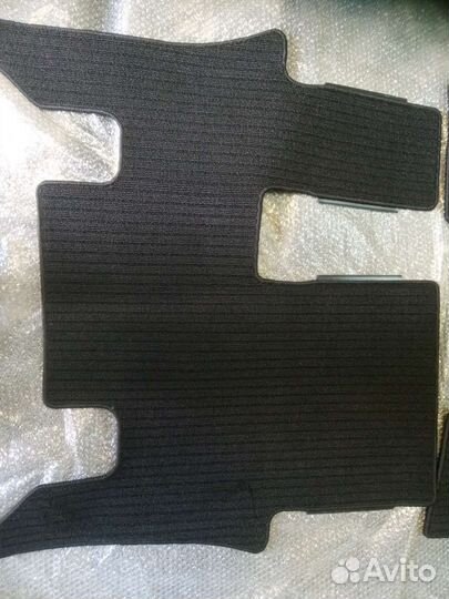 Автомобильные коврики текстильные