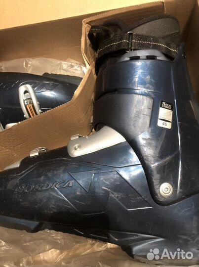 Горнолыжные ботинки р.47