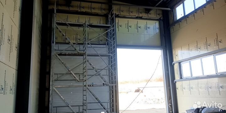 Промышленные секционные ворота дорхан