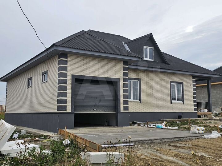 Дом 230 м² на участке 10 сот.