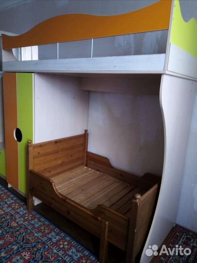 Кровать детская двухъярусная