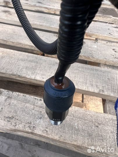 Датчик включения блокировки patrol, safari, y61