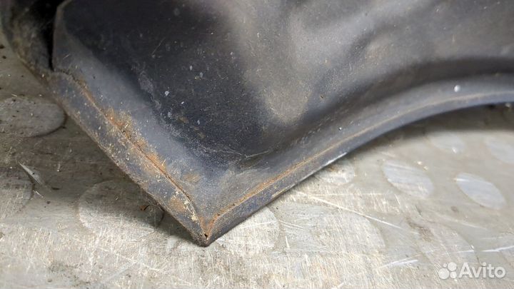 Капот Toyota Yaris