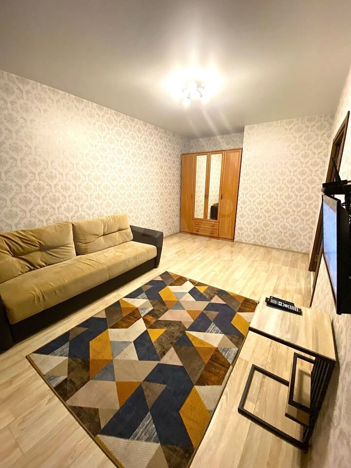 2-к. квартира, 54 м², 15/21 эт.