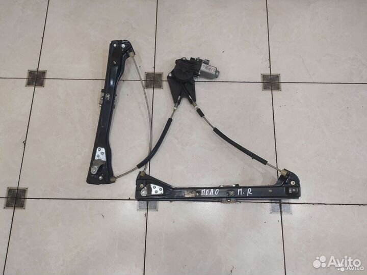 Стеклоподьемник передний правый Volkswagen Polo 5