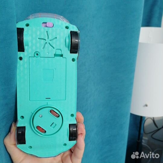 Машинка интерактивная. Свет. Звук