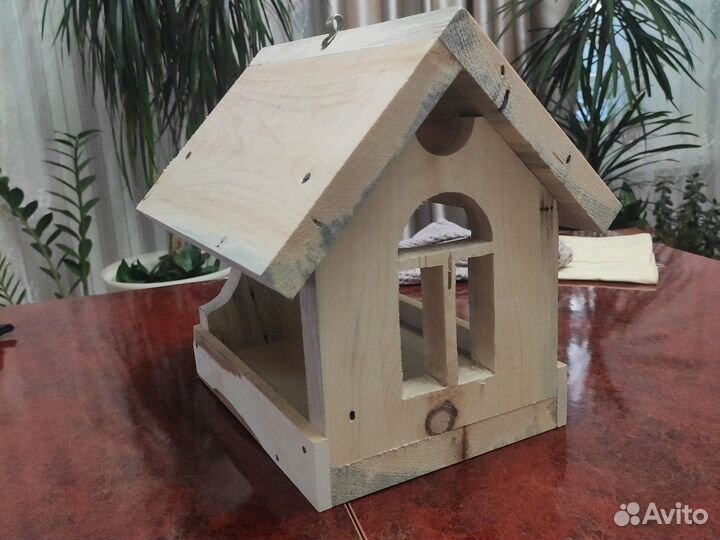 Кормушка, скворечник