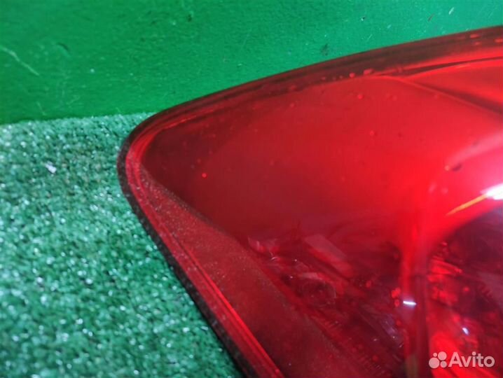 Фонарь задний наружный левый Toyota Auris E150 20