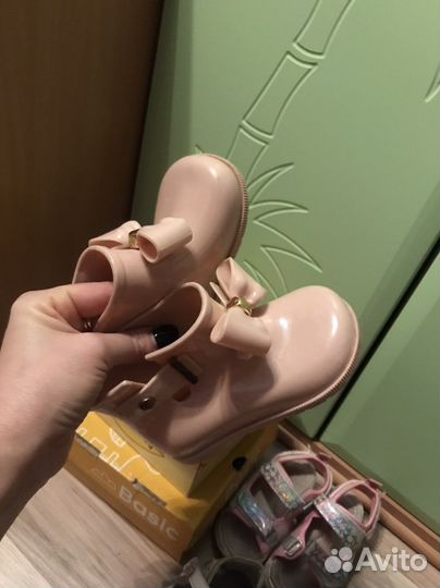 Резиновые сапожки 24