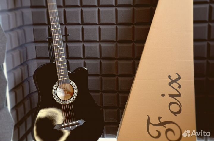 Акустическая гитара новая