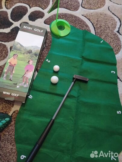 Игра мини гольф