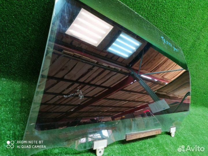 Стекло двери заднее левое Nissan Teana