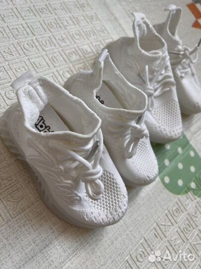 Кроссовки детские